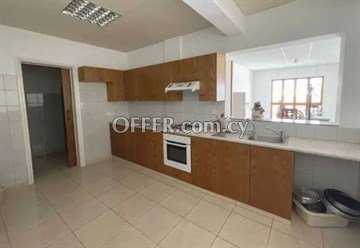 Spacious 3 Bedroom Upper House  In The Center Of Nicosia With A Great  - 7