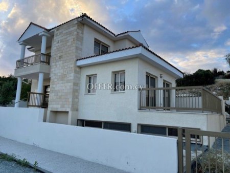 5 Bed Detached House for rent in Agios Tychon, Limassol