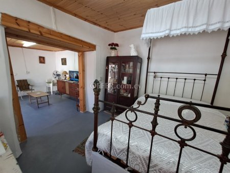 1 Bed Detached House for sale in Sanida, Limassol