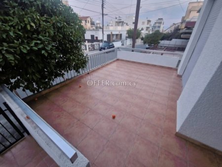 3 Bed Semi-Detached House for rent in Mesa Geitonia, Limassol - 1