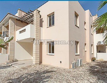 Ground Floor 2 Bedroom Apartment  In Oroklini, Larnaka