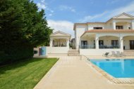 7 bedroom villa for sale