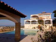 Six bedroom villa for sale in Peyia