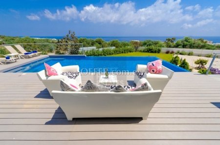 Stunning 6 Bedroom Private Villa with Breathtaking Sea Views