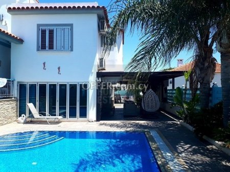 Luxury 4 Bedroom Detached Villa with Private Pool, Livadhia, Larnaca