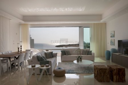 Exquisite Beach front Villa in cape Greco