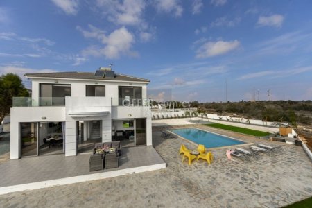 Exclusive Villa with Panoramic View