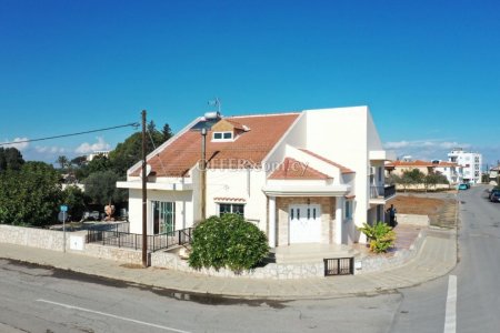 4 Bed Detached Villa for Sale in Deryneia, Ammochostos - 8