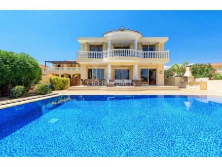 Luxury beachfront five bedroom villa in Kappari Protaras with private swimming pool and unobstructed sea views - 1