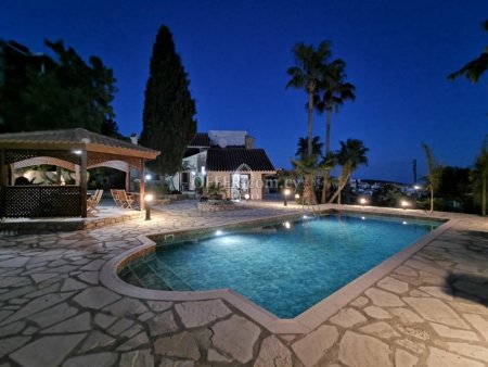 6 BEDROOM  VILLA with PANORAMIC CITY VIEW IN AYIA FYLA