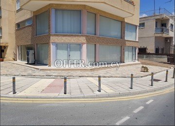  Spacious Shop Of 60 Sq.m. And 30 Sq.m. Mezzanine In Agios Dometios, N