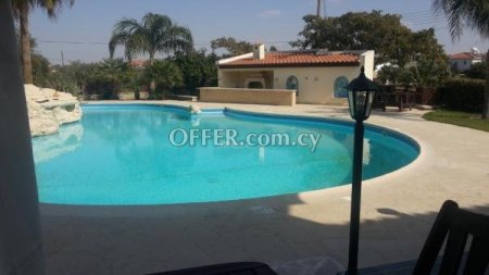 New For Sale €1,300,000 Villa 6 bedrooms, Detached Latsia (Lakkia) Nicosia