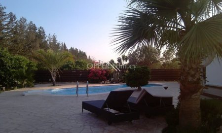 4 Bed House for Rent in Meneou, Larnaca - 2