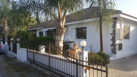 4 Bed House for Rent in Meneou, Larnaca - 11