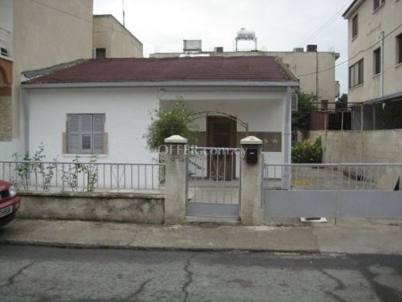 New For Sale €185,000 House (1 level bungalow) 2 bedrooms, Semi-detached Larnaka (Center), Larnaca Larnaca