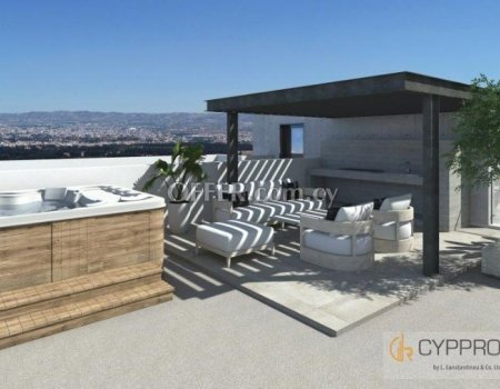 2 Bedroom Penthouse with Roof Garden in Universal Area - 1
