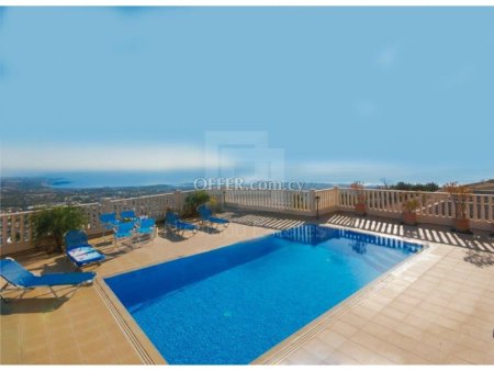 New Six bedroom villa for sale on top of Peyia Hills of Paphos