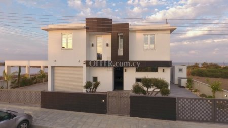 Custom Build 4 Bedroom Villa 250 meters from the Sea