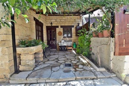 TRADITIONAL STONE HOUSE WITH A SEPARATED GUEST HOUSE! - 10