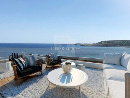 Brand new luxury seafront villa in a private resort in Protaras - 1