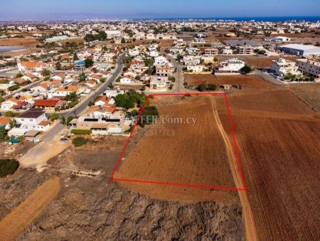 Residential Field in Deryneia, Famagusta