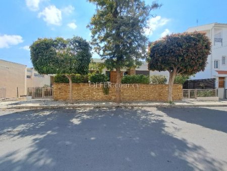 New For Sale €450,000 House (1 level bungalow) 4 bedrooms, Detached Kolossi Limassol - 3