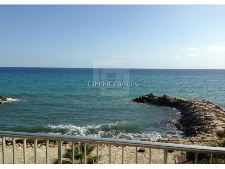 3 bedroom apartment for sale on the beach Limassol - 10