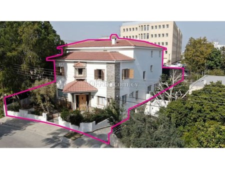 Six Bedroom Two Storey Villa with basement and swimming pool in Platy Aglantzia Nicosia - 10