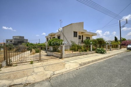 3 Bed Detached Villa for Sale in Deryneia, Ammochostos - 8
