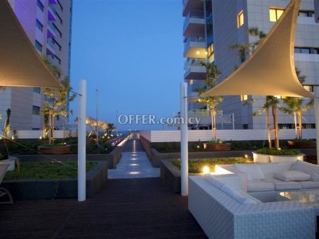 Apartment (Penthouse) in Neapoli, Limassol for Sale