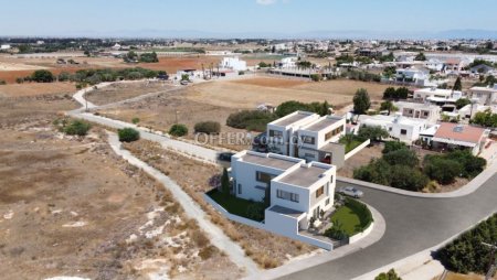 3 Bed Semi-Detached Villa for Sale in Deryneia, Ammochostos - 11