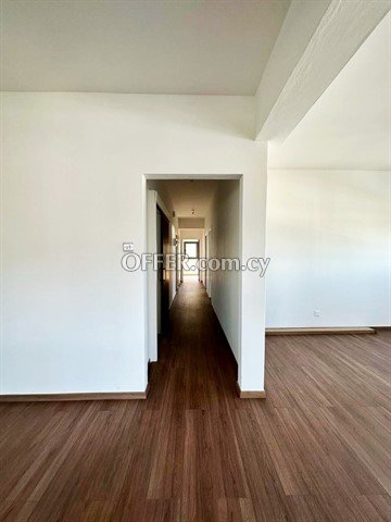 Very Spacious Fully Renovated 3 Bedroom Apartment  Next To Wargaming, 