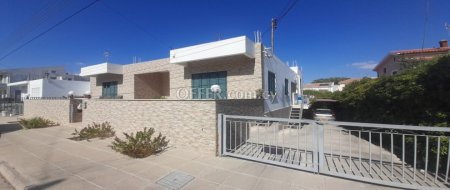 New For Sale €550,000 House (1 level bungalow) 3 bedrooms, Detached Pallouriotissa Nicosia