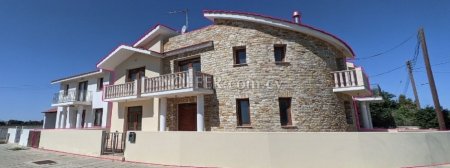 New For Sale €225,000 Maisonette 3 bedrooms, Semi-detached Pervolia, Perivolia Larnaca