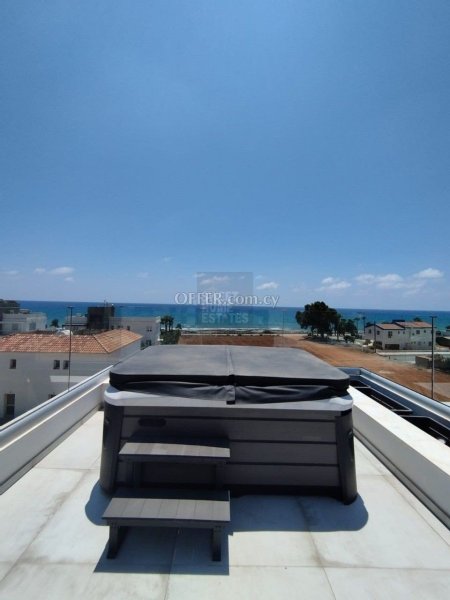 Superb 5-Bedroom Villa in Ayia Thekla - 15