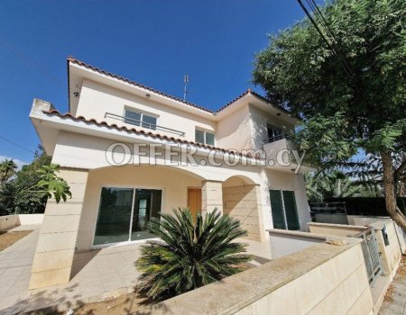For Sale, Four-Bedroom Detached House in Pallouriotissa