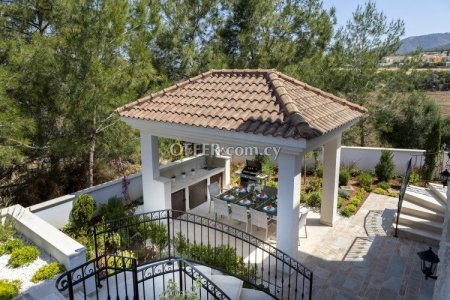 4 Bed Detached House for sale in Argaka, Paphos