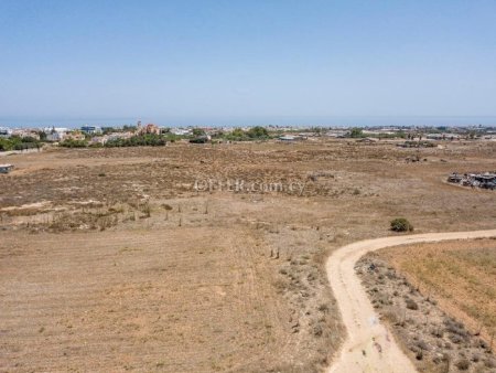 Residential Field with Panoramic Views in Paralimni