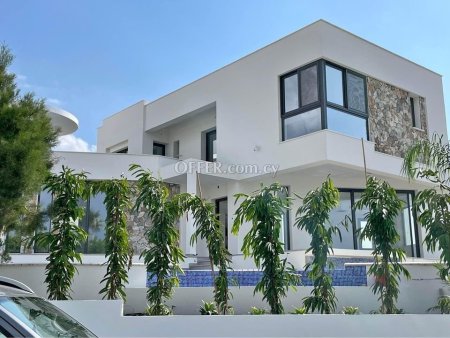 4 Bed Detached Villa for sale in Kalogyros, Limassol