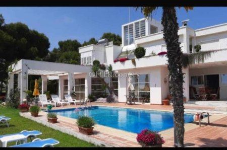 New For Sale €1,700,000 House 3 bedrooms, Detached Agia Napa Ammochostos - 1