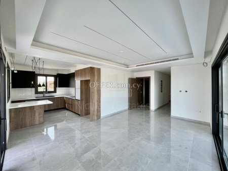 New three bedroom penthouse in in the prestigious Columbia area of Limassol - 8