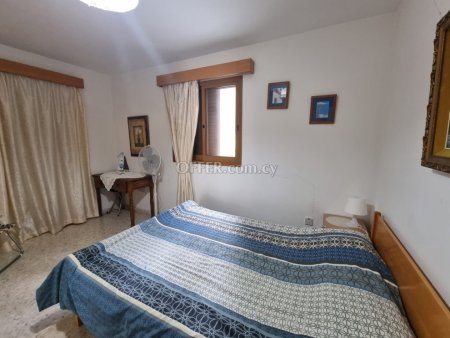 4-bedroom Detached Villa 140 sqm in Pissouri - 12
