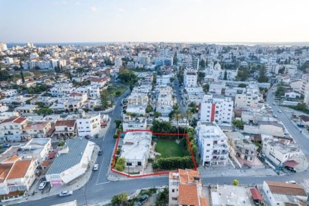 4 Bed House for Sale in Chrysopolitissa, Larnaca - 6