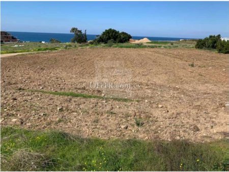 Land 200 meters from the beach in Tombs of the Kings area - 1