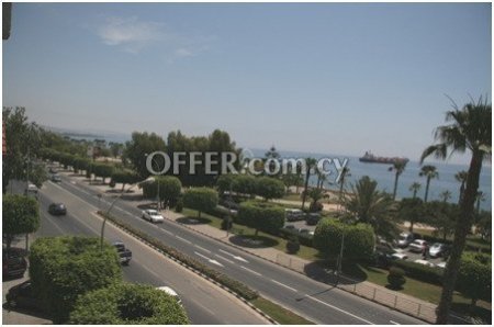 LARGE GROUND FLOOR SHOP FOR RENT WITH UNOBSTRUCTED SEA VIEW - 1
