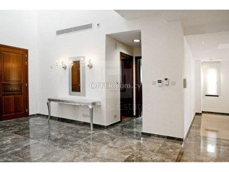 Luxurious five bedroom detached villa in Kologirous area Limassol - 10