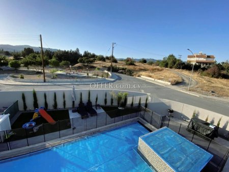 3 Bed Detached House for rent in Parekklisia, Limassol - 7
