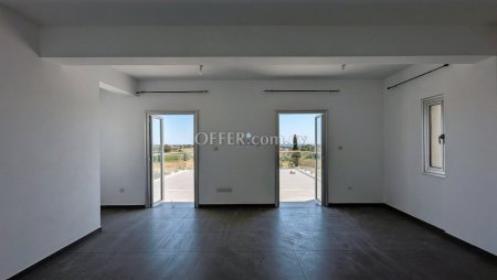 2 Bed Apartment for Sale in Mazotos, Larnaca - 8
