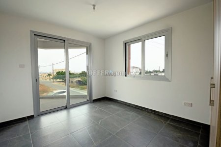 3 Bed Apartment for Sale in Deryneia, Ammochostos - 2