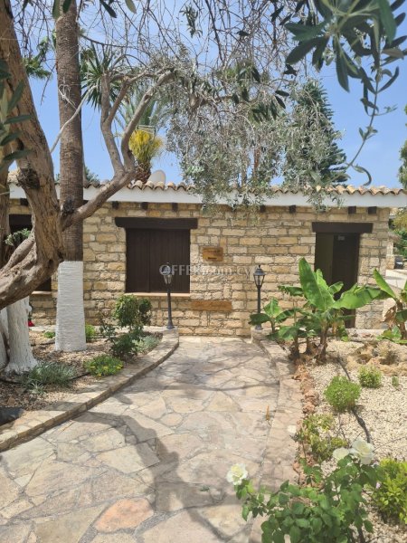 INVESTMENT OPPORTUNITY: EXLUSIVE RENTAL COMPLEX IN ANARITA -PAPHOS - 6
